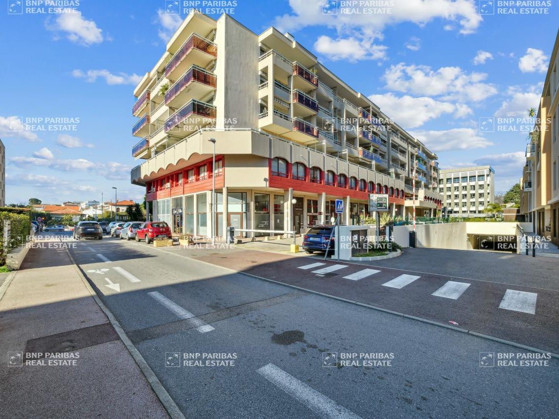 Vente Bureaux 150 m² non divisibles 06700 Saint-laurent-du-var