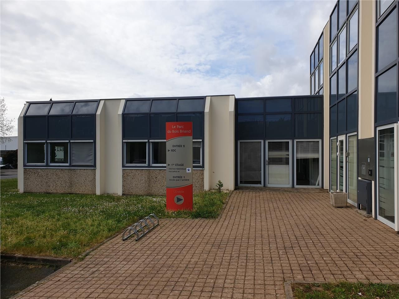 Nous vous proposons à la location une surface de