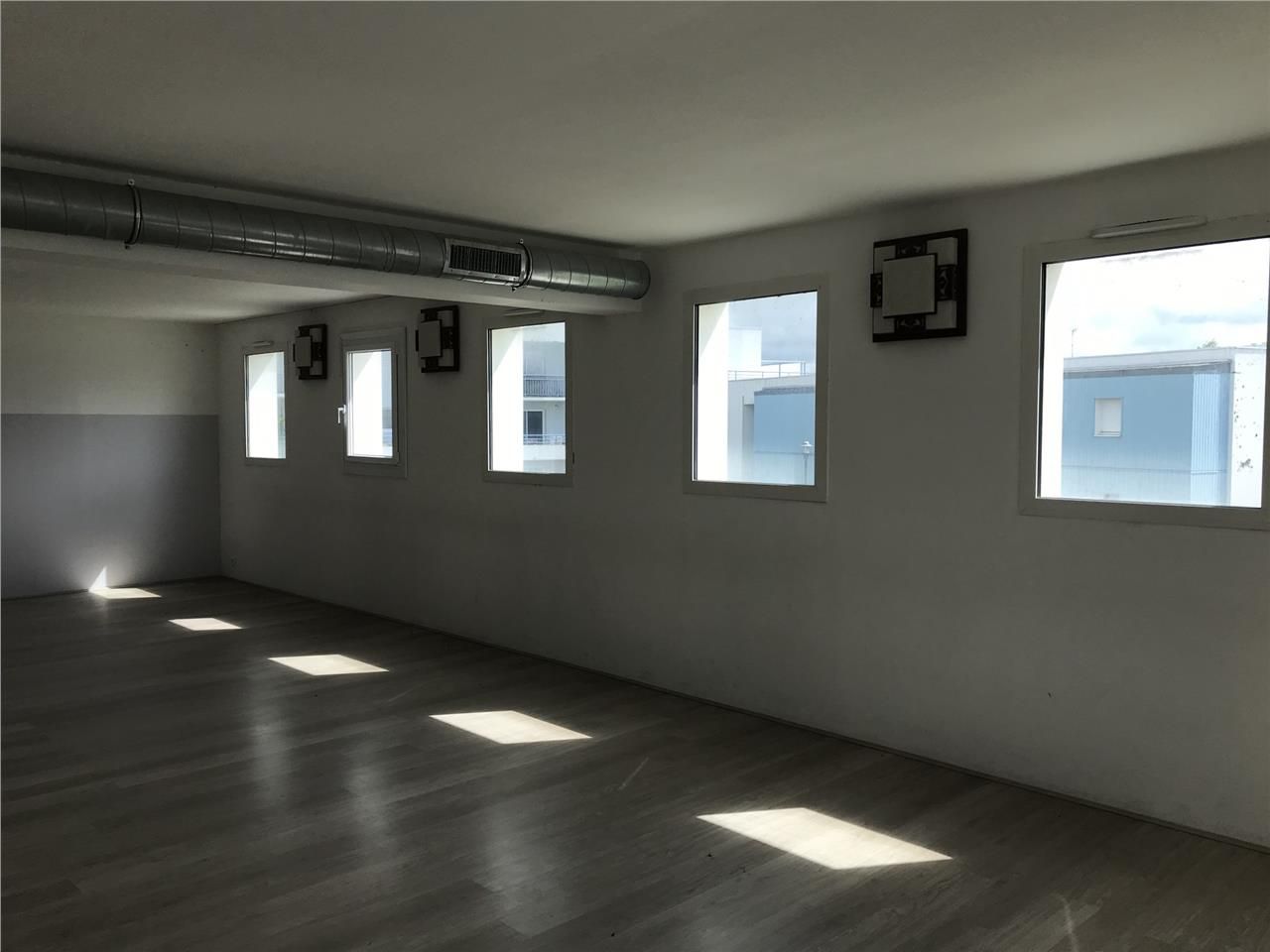 Arthur Loyd vous propose à la location un espace 