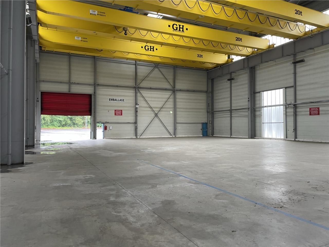 Proche du centre-ville et d'une zone commerciale,