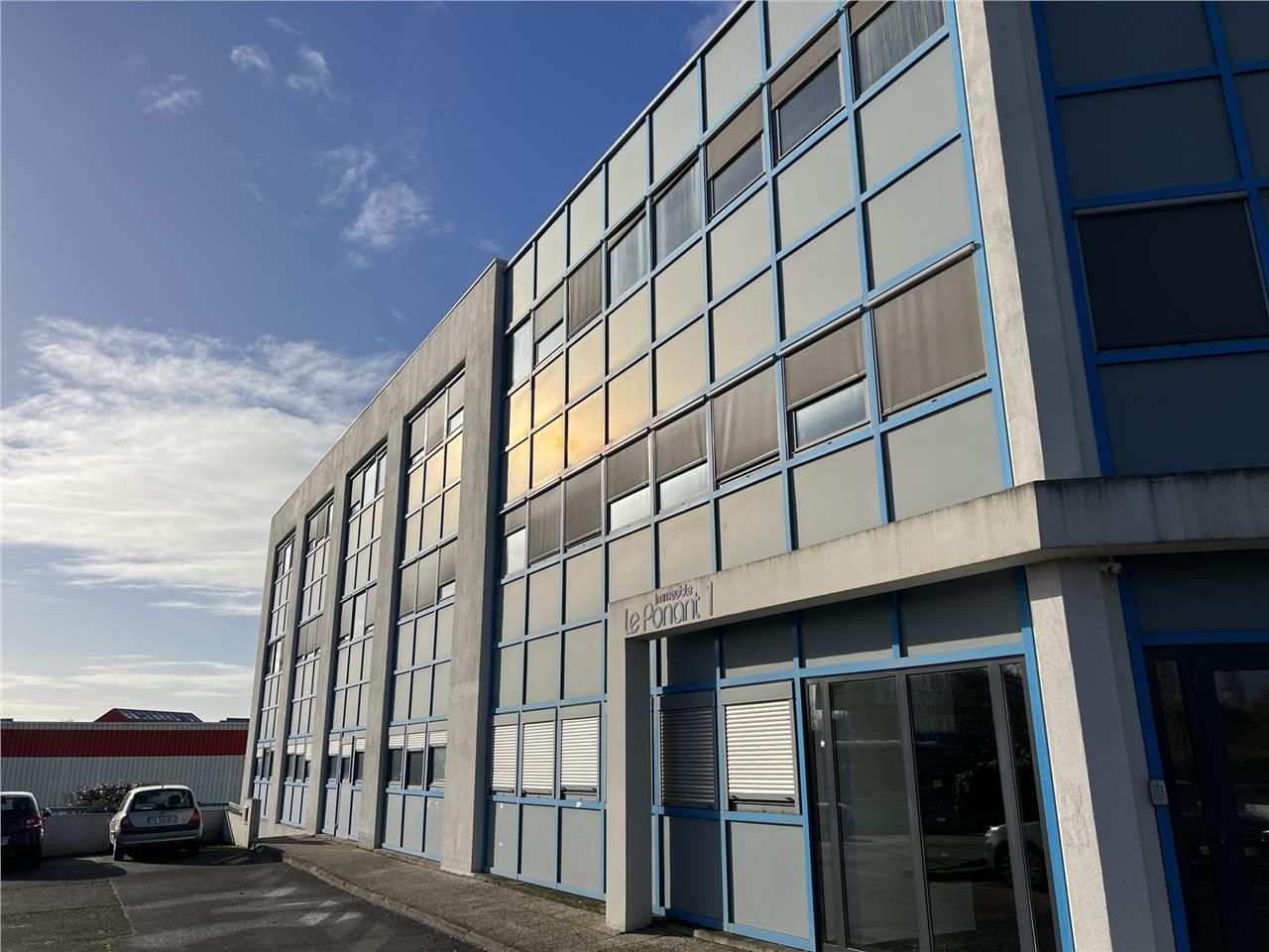 Nous vous proposons à la location plusieurs surfa