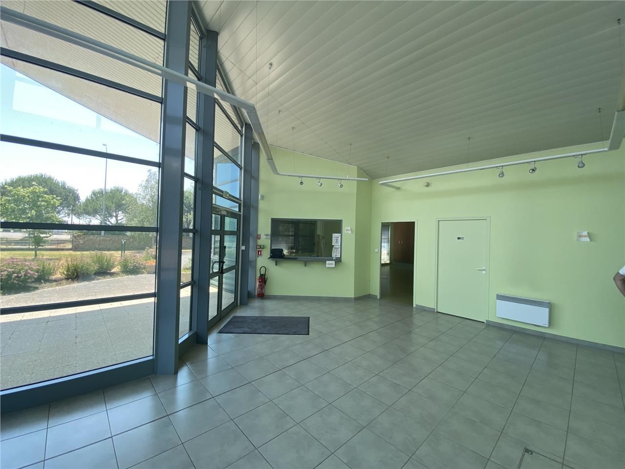 Rare sur le Marché A Paimboeuf, Arthur Loyd vous 