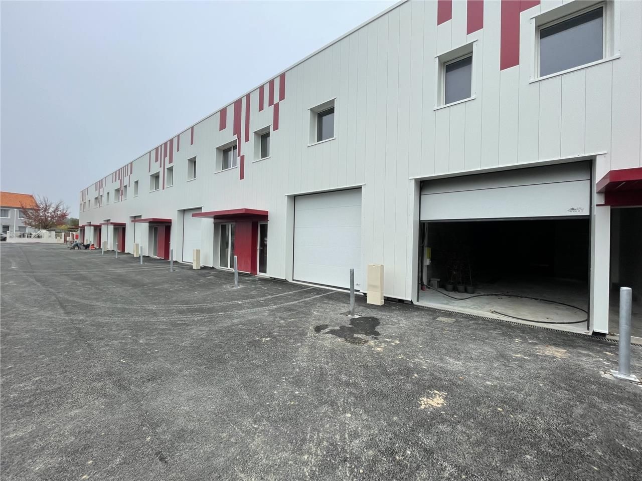 À la recherche de locaux d'activité à louer à Sai