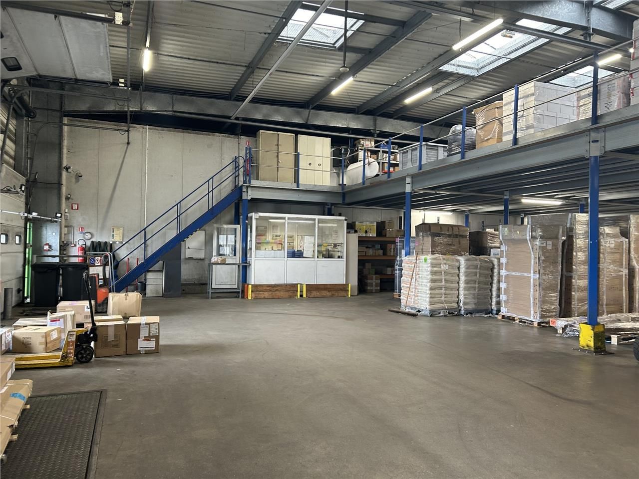 Au coeur de la  zone portuaire dynamique et reche