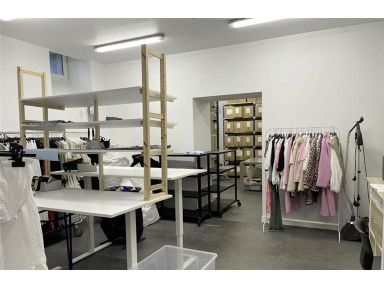 Très beau local avec une très belle visibilité, p