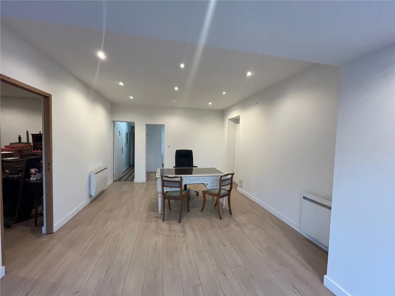 Situé à proximité de l'Avenue du Général de Gaull