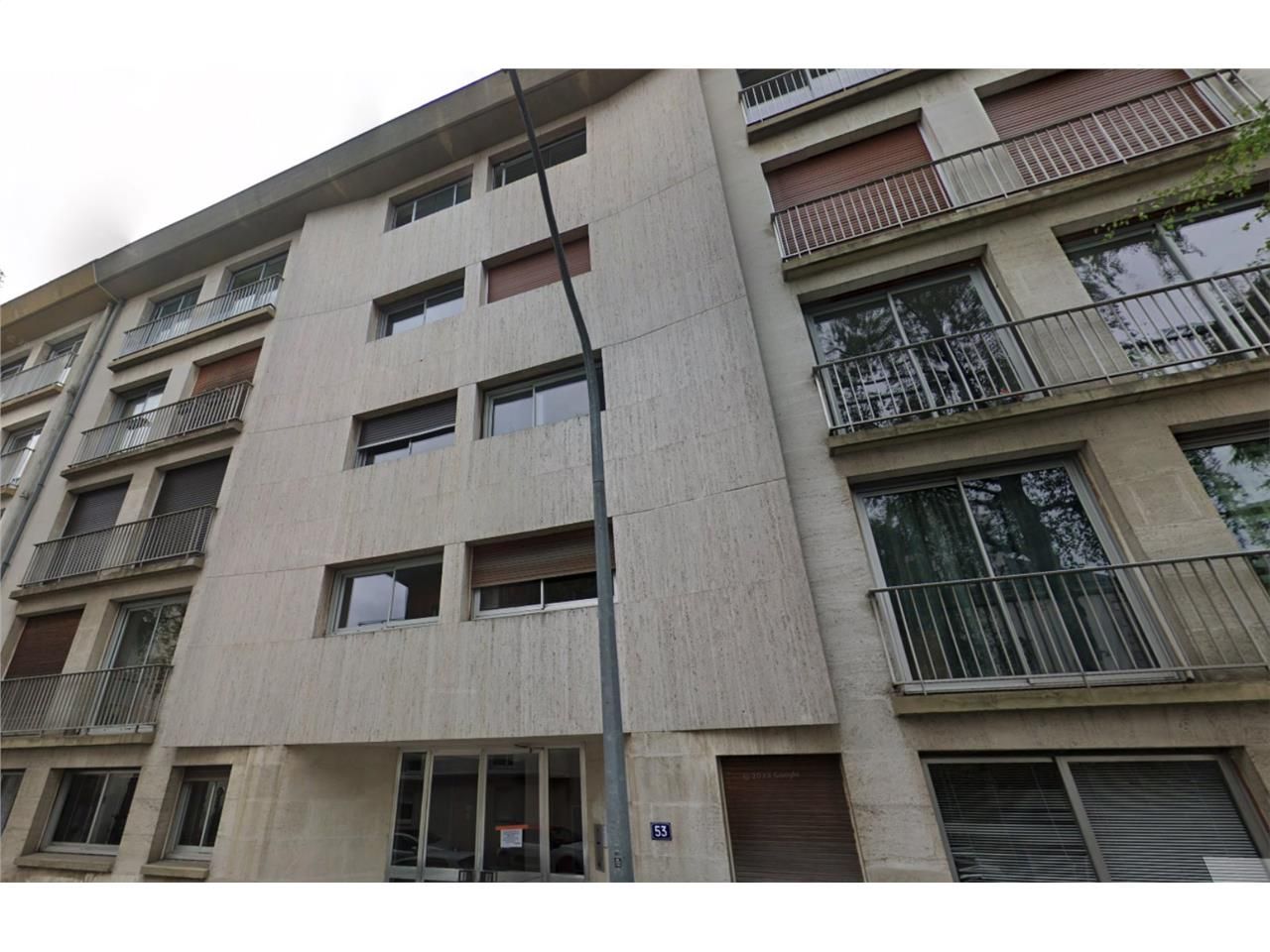 Bureaux à vendre à Nantes, idéalement situés à pr