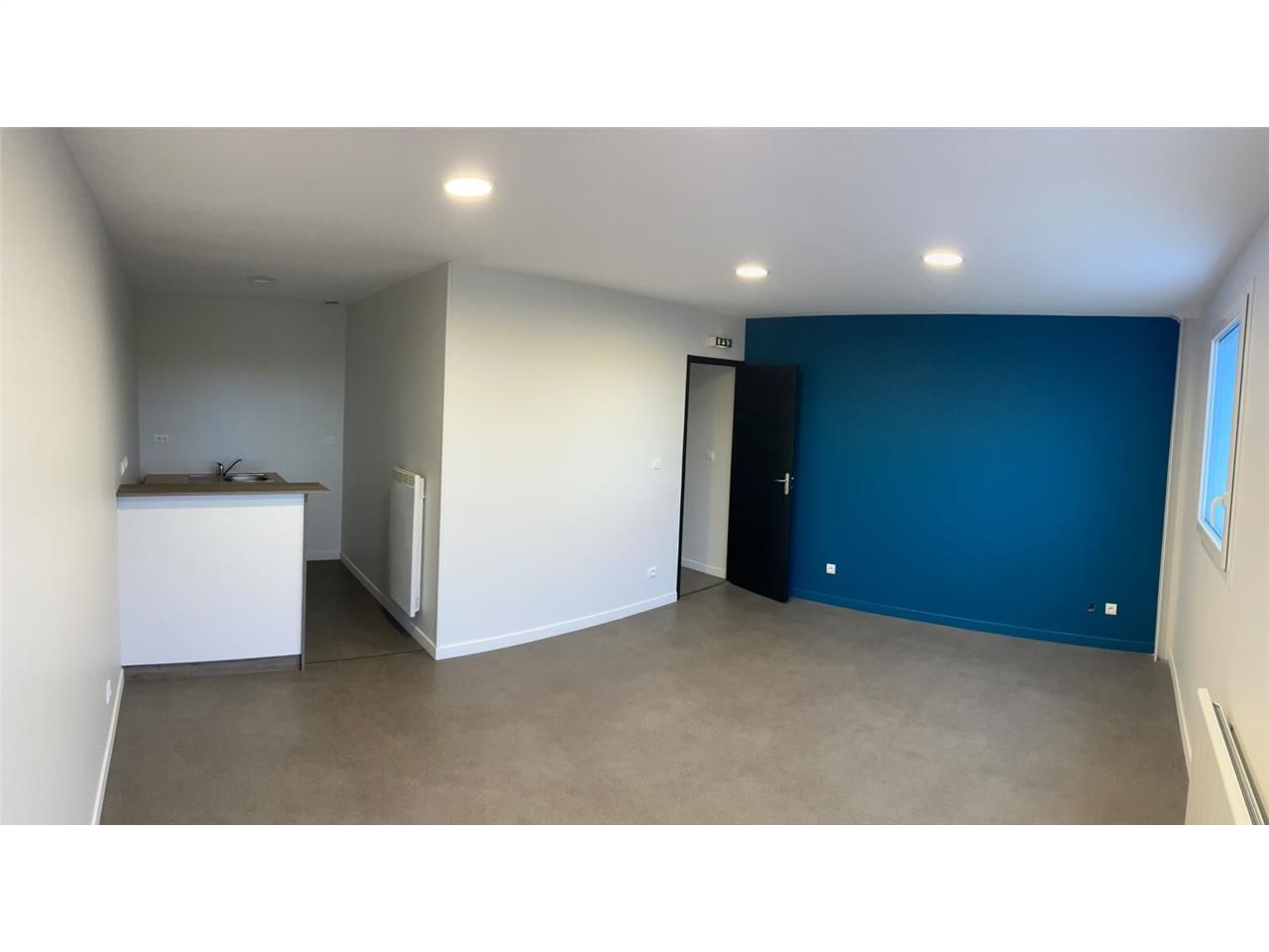 Au coeur de la zone d'activité dynamique et reche