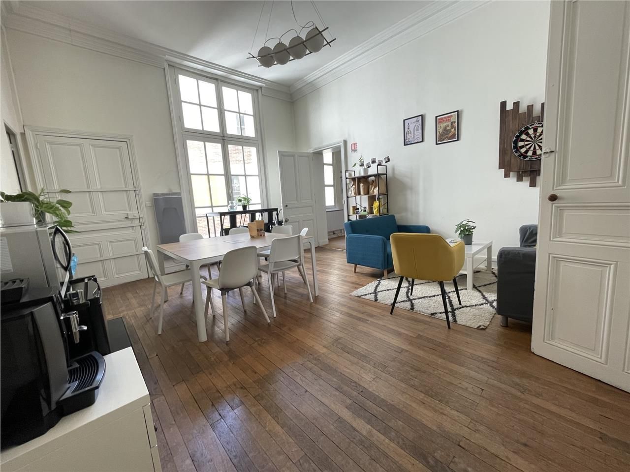 Située à proximité immédiate de la Place Royale e