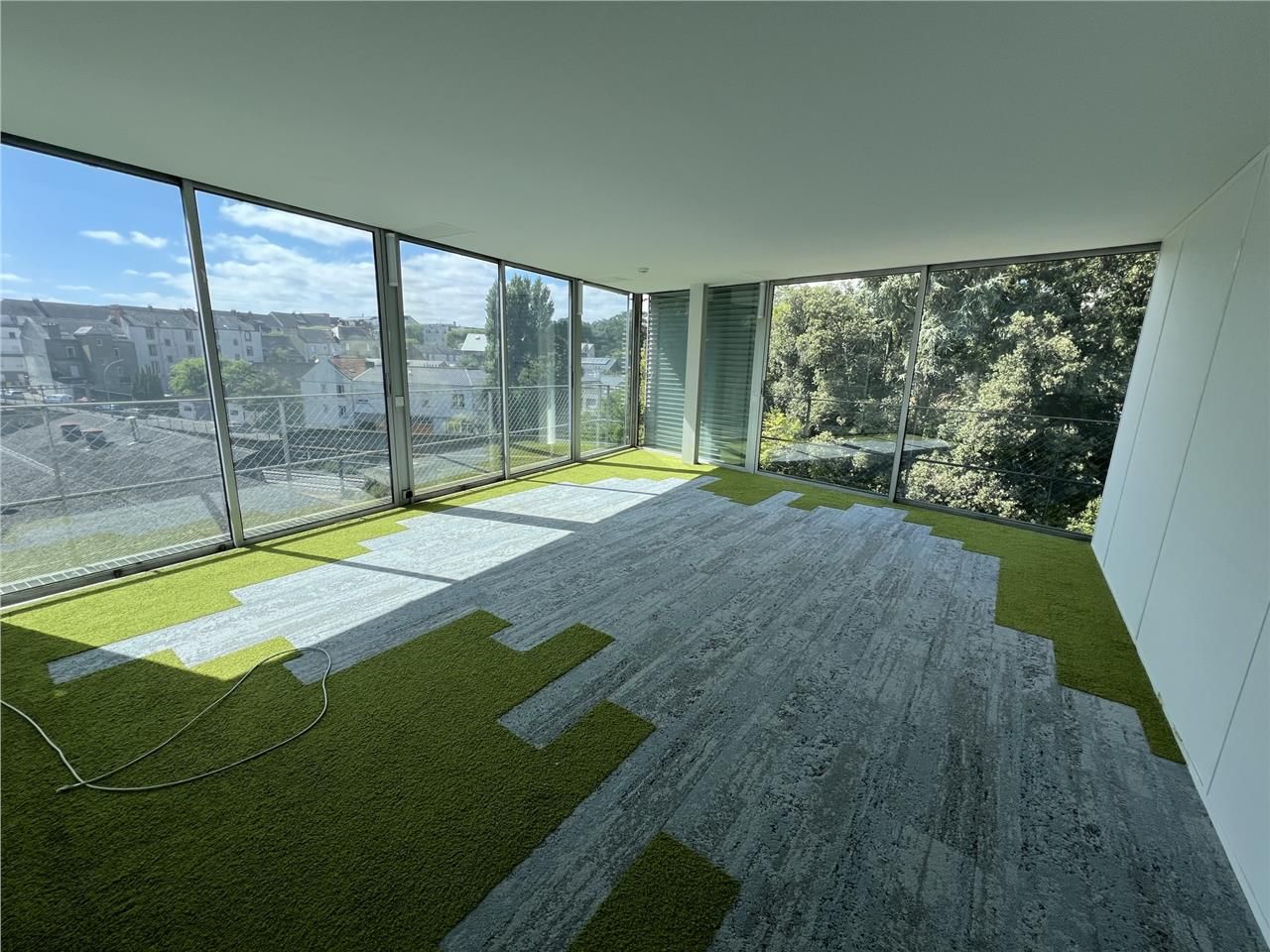 À la recherche d'espaces de bureaux à louer à Nan