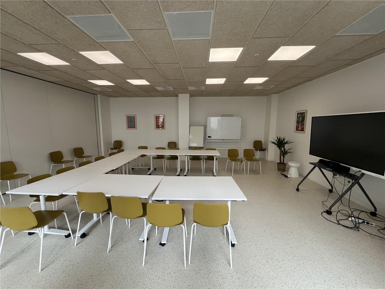 Nous vous proposons à la location une surface de