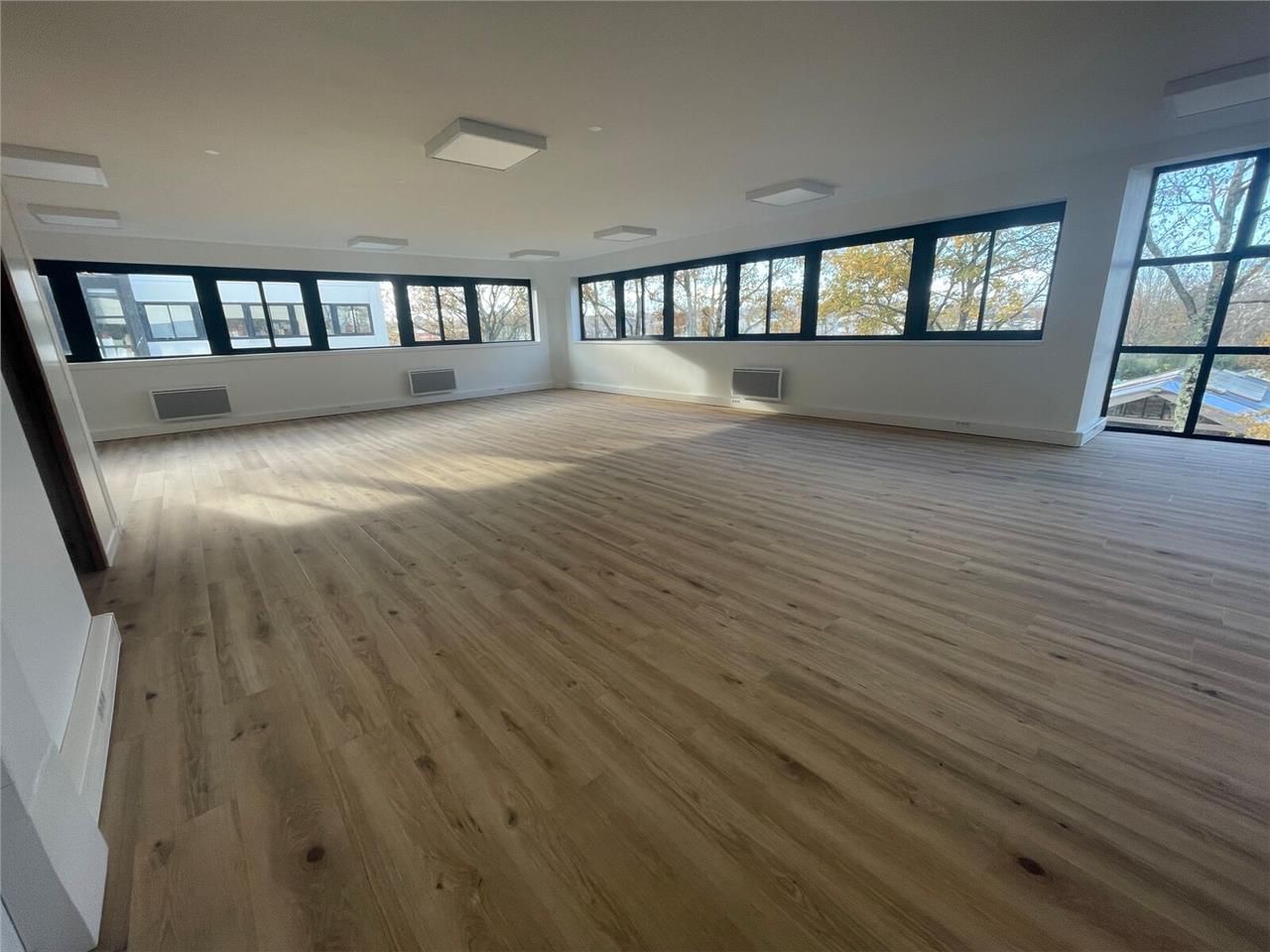 Nous vous proposons à la location des bureaux de 