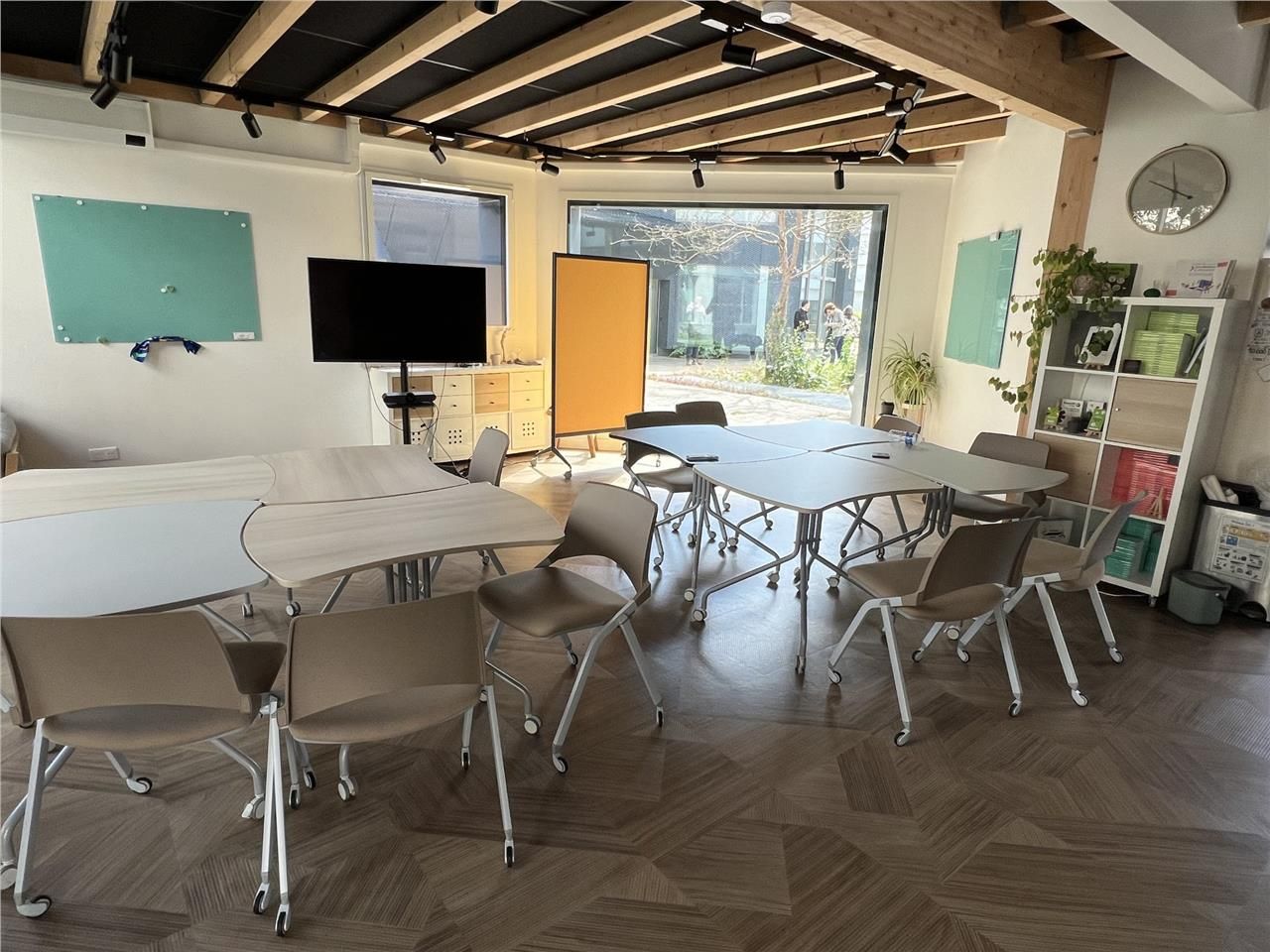 Situé au coeur du quartier d'affaires Euronantes,