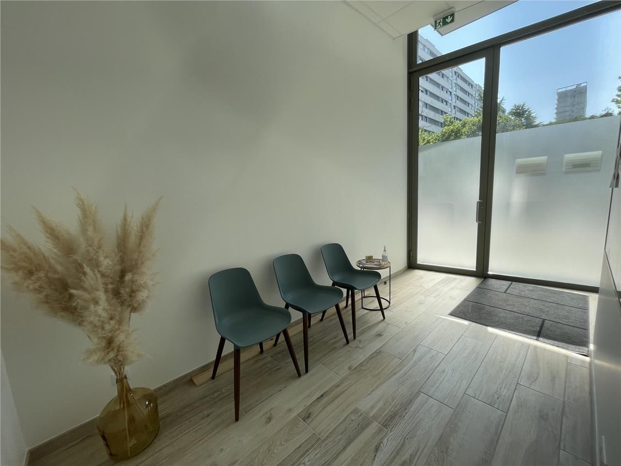 Bureaux à louer derrière le centre commercial Bea