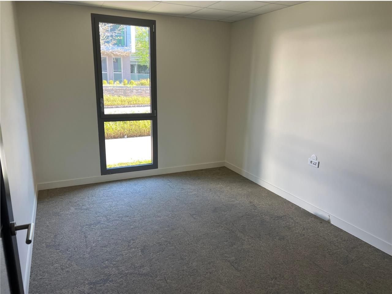 Situé au coeur du parc tertiaire Ar Mor, nous vou