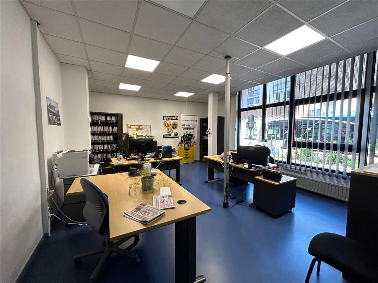 Situé entre la gare et le centre ville de St Naza