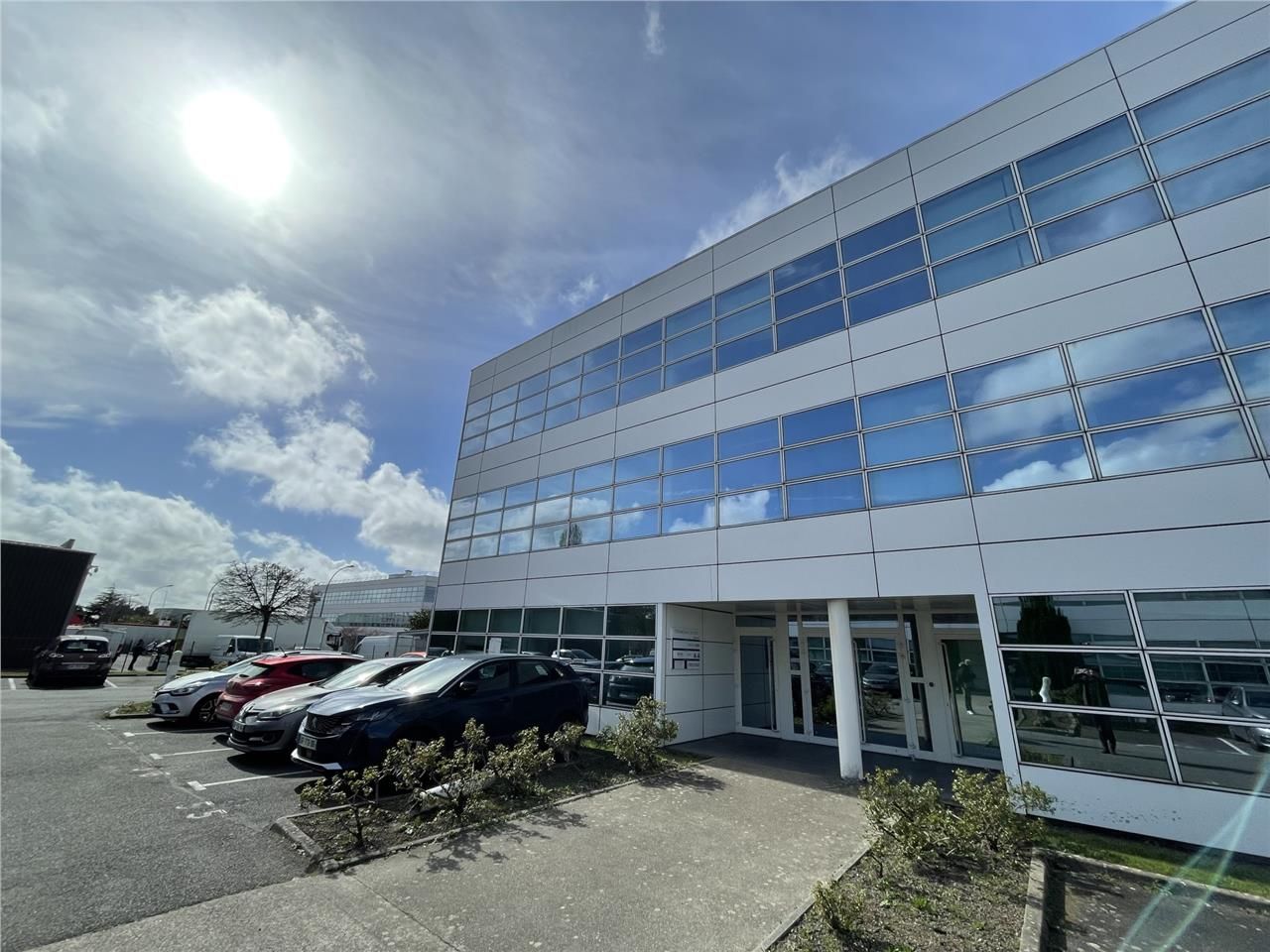 Ces bureaux se trouvent dans un emplacement strat