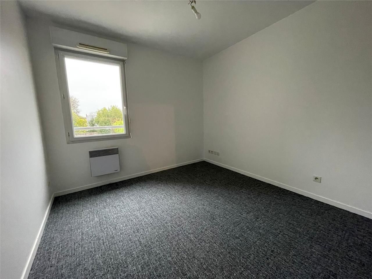 Nous vous proposons à la location une surface de 