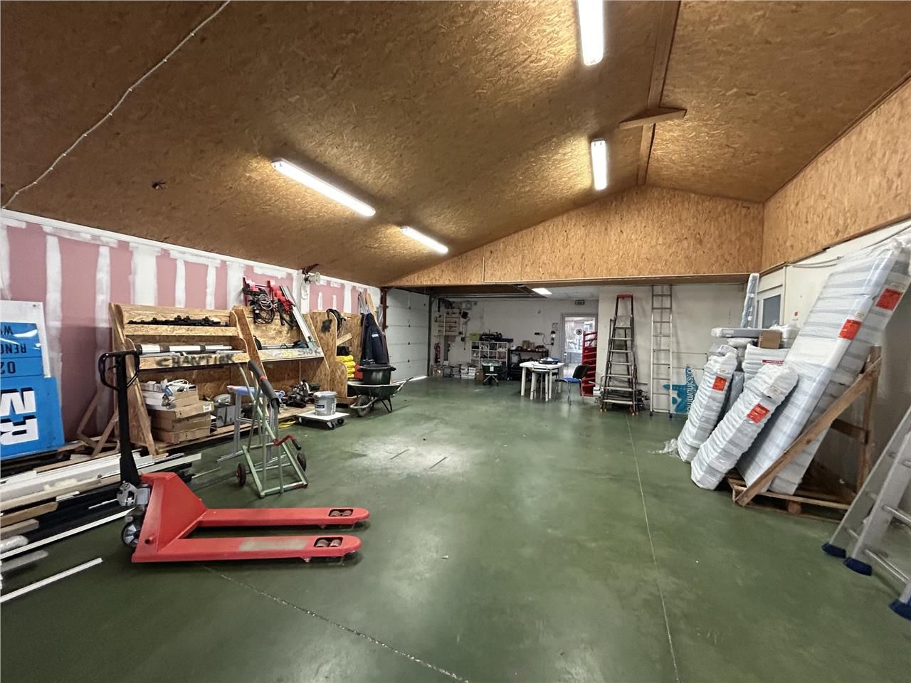 Rare sur le marché, Implanté dans la zone d'acti