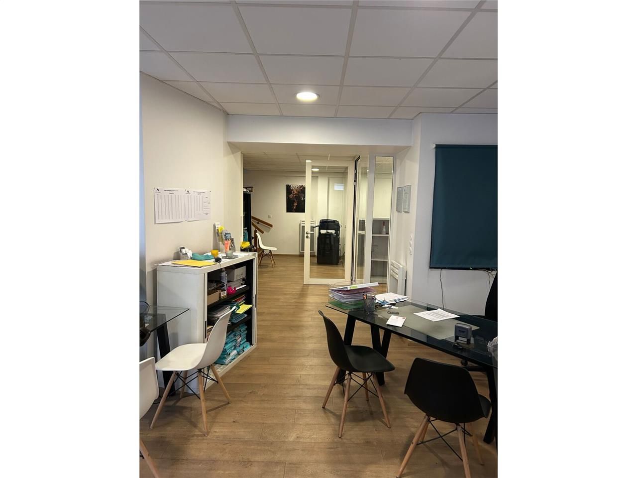 Local commercial à louer avec un beau visuel pass