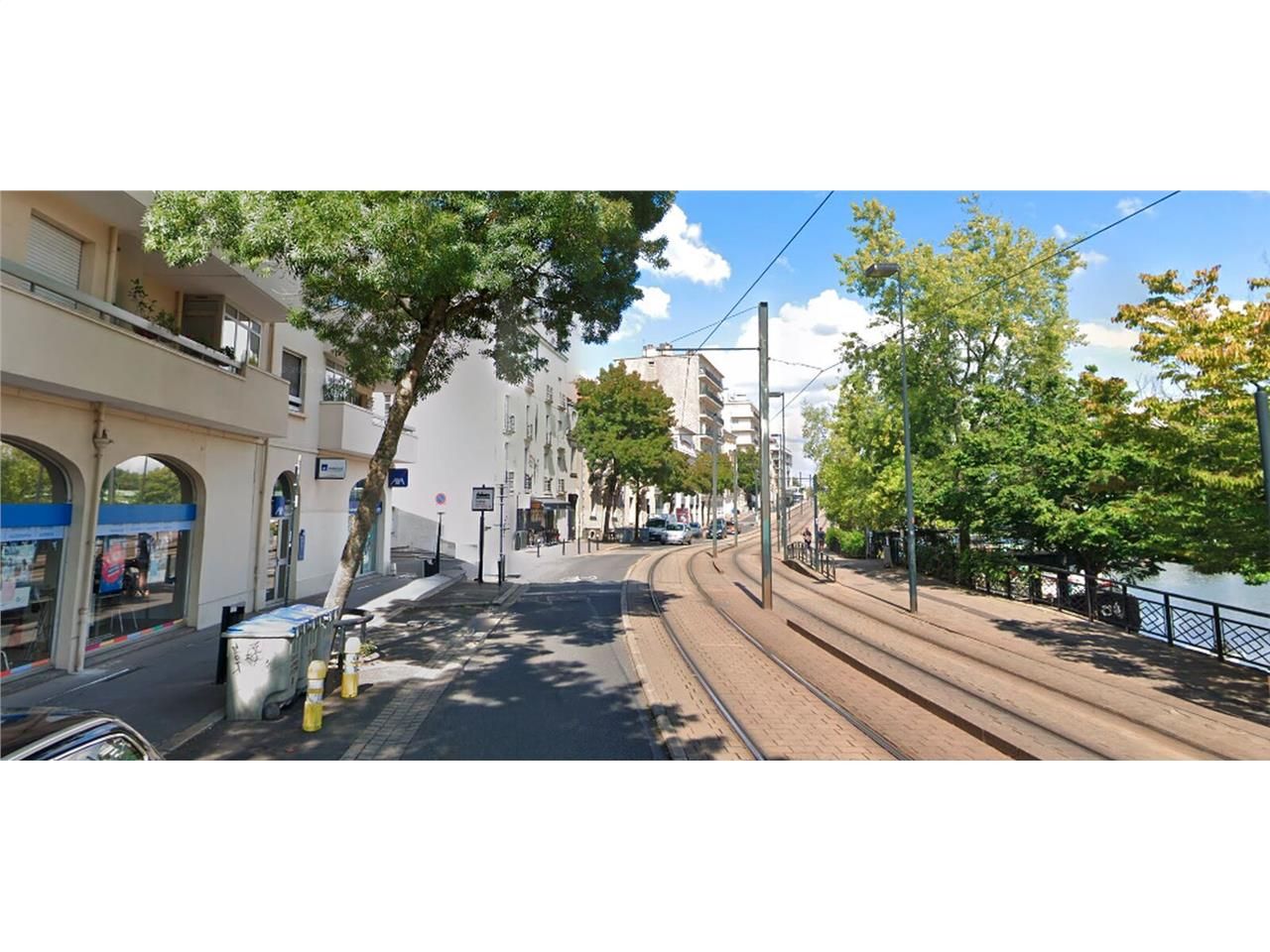 A vendre très beau local produit rare sur ce sect