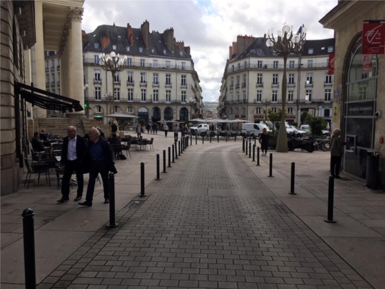 Magasin bénéficiant d'une bonne visibilité et d'u