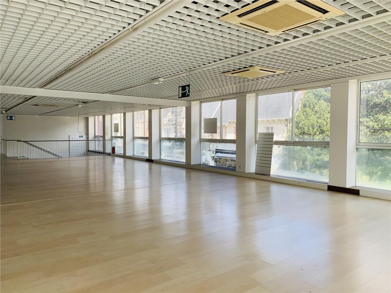 Situé sur la très célèbre Avenue de Gaulle à La B