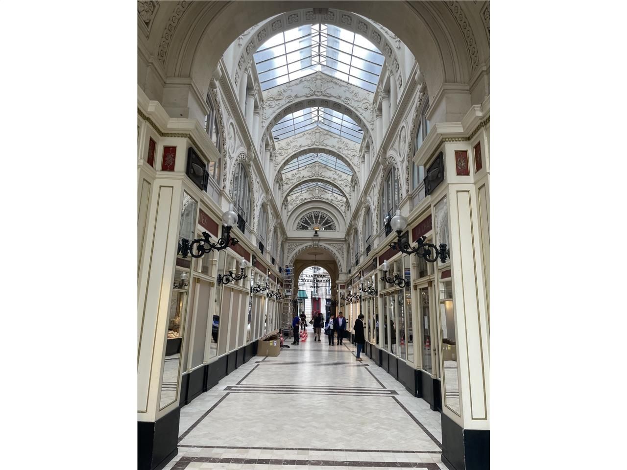 Très belle cellule commerciale de 80,66 m2 au tot