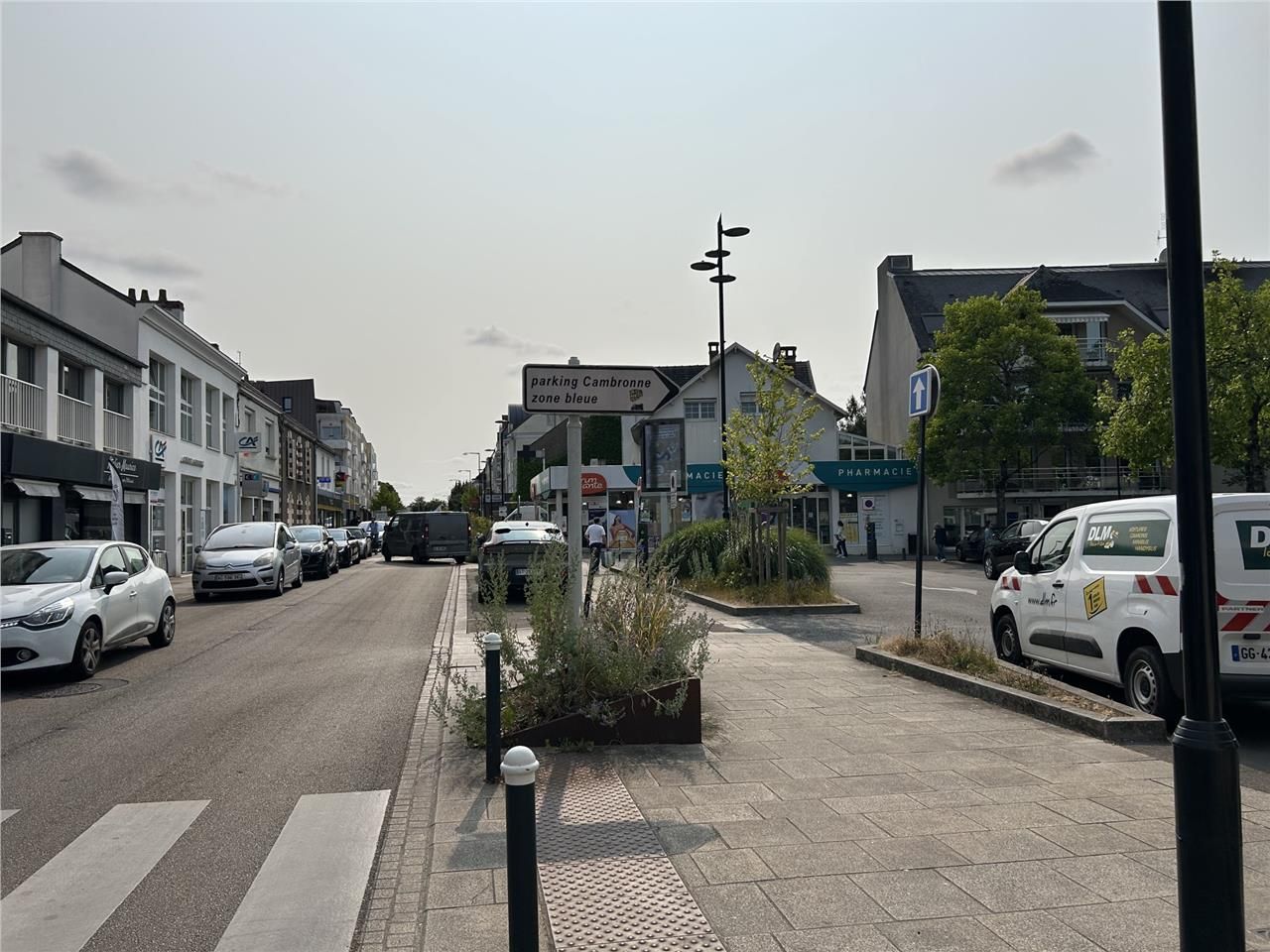 Locaux commerciaux de 55 m² non divisibles à loue