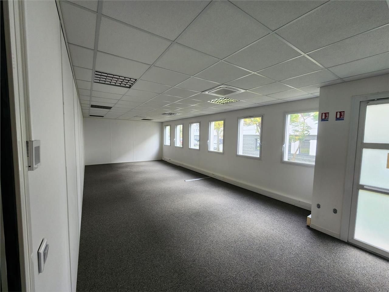 À louer, un ensemble de bureaux d'une superficie 