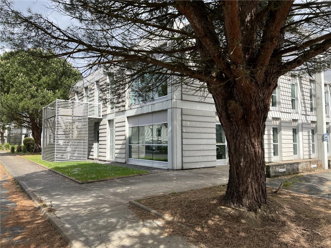 Situé au nord-est de Nantes, cet immeuble indépen