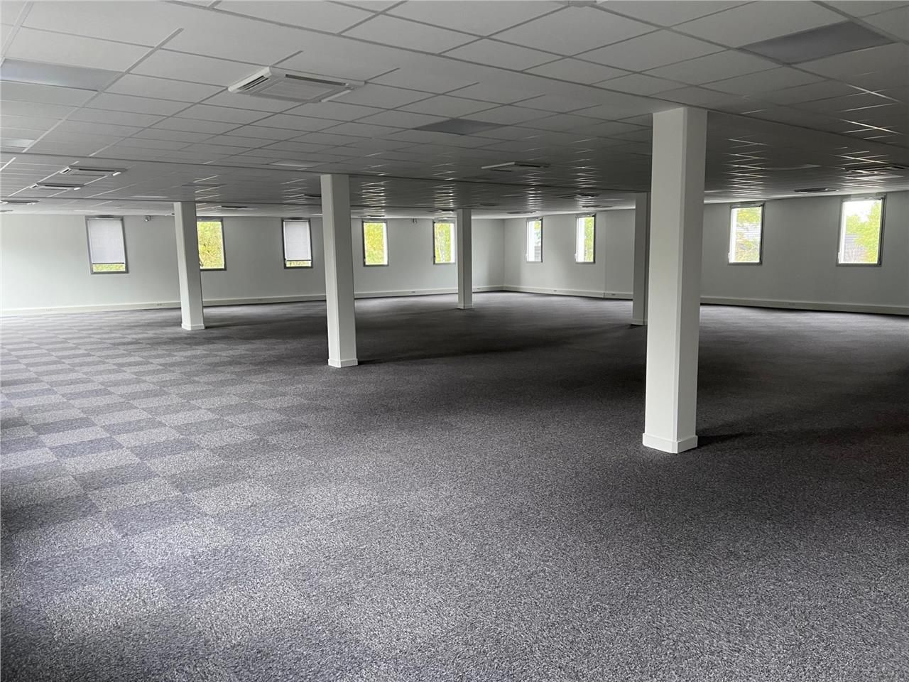 À proximité du centre-ville de Carquefou et au co