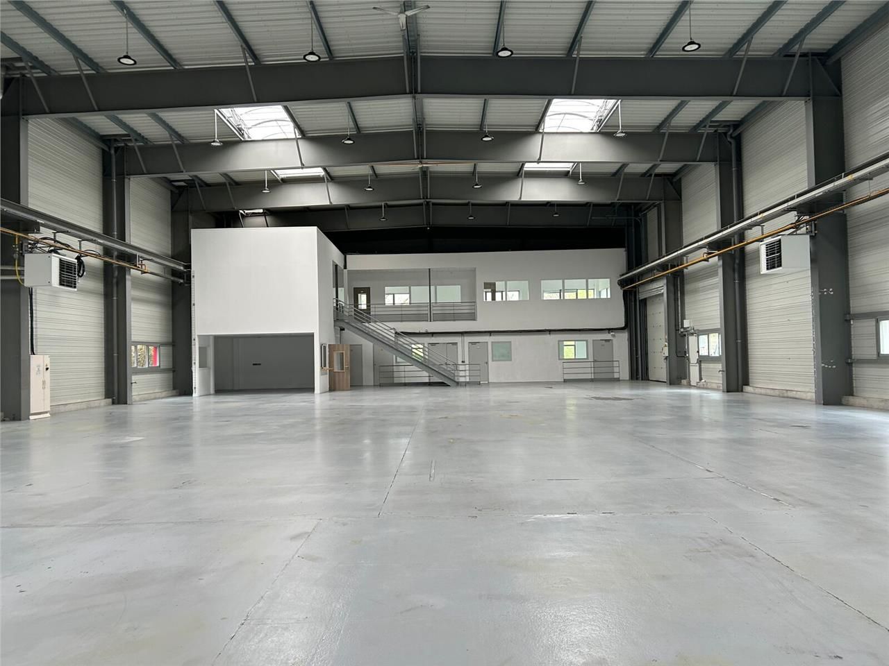 Au sein de la zone de Brais à St Nazaire, Arthur 