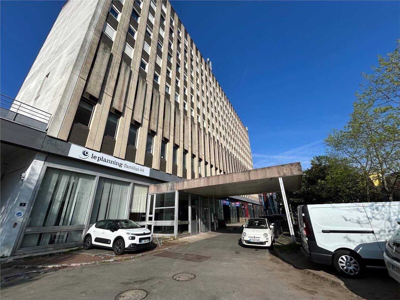 A Nantes, à deux pas du centre commercial de Beau