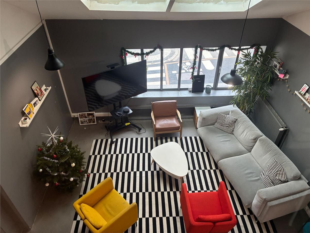 Nous vous proposons à la vente un bureau ind