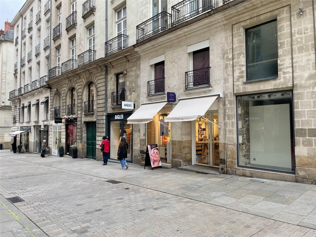Local commercial très bien placé dans l