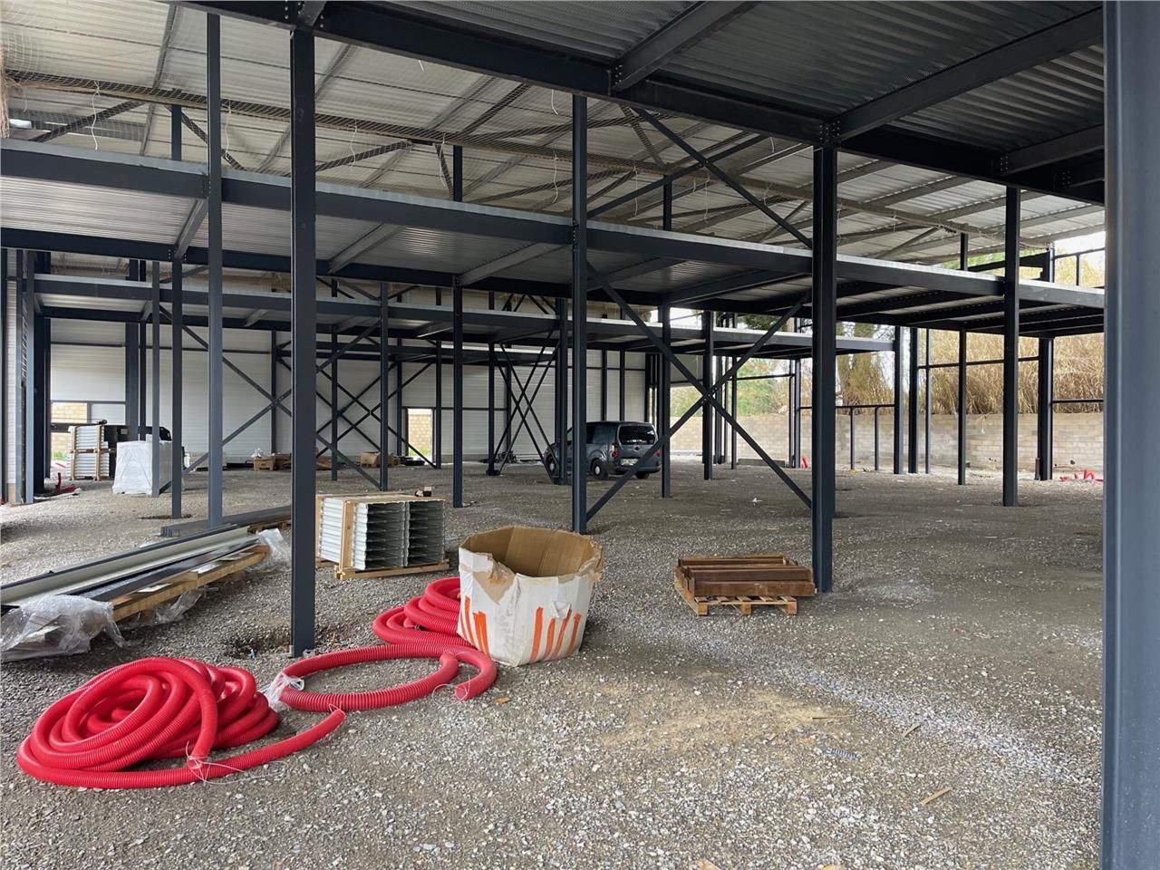 CBRE vous propose des locaux d'activité neufs, di