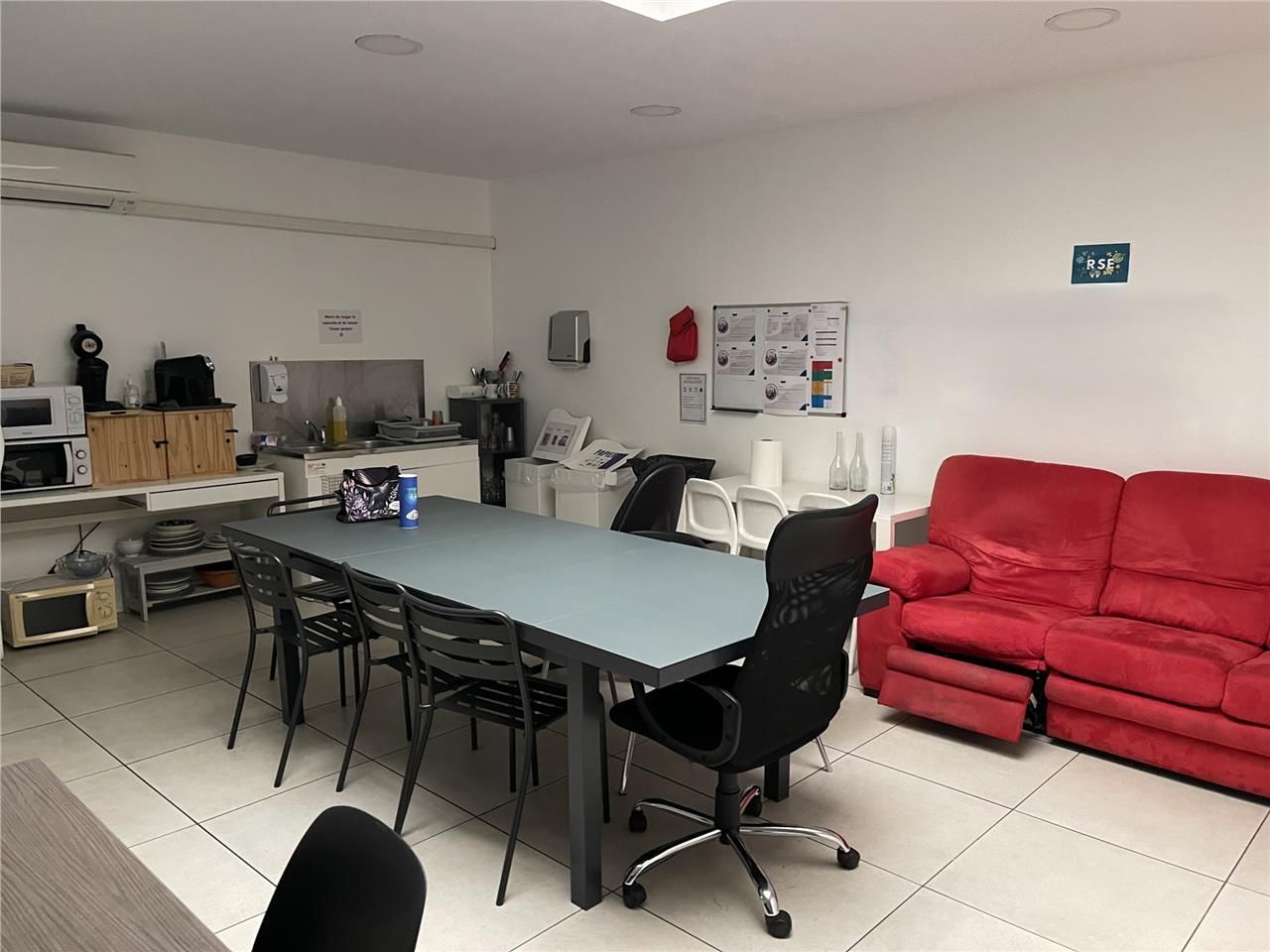 A louer local d'activités à Lattes  A louer local