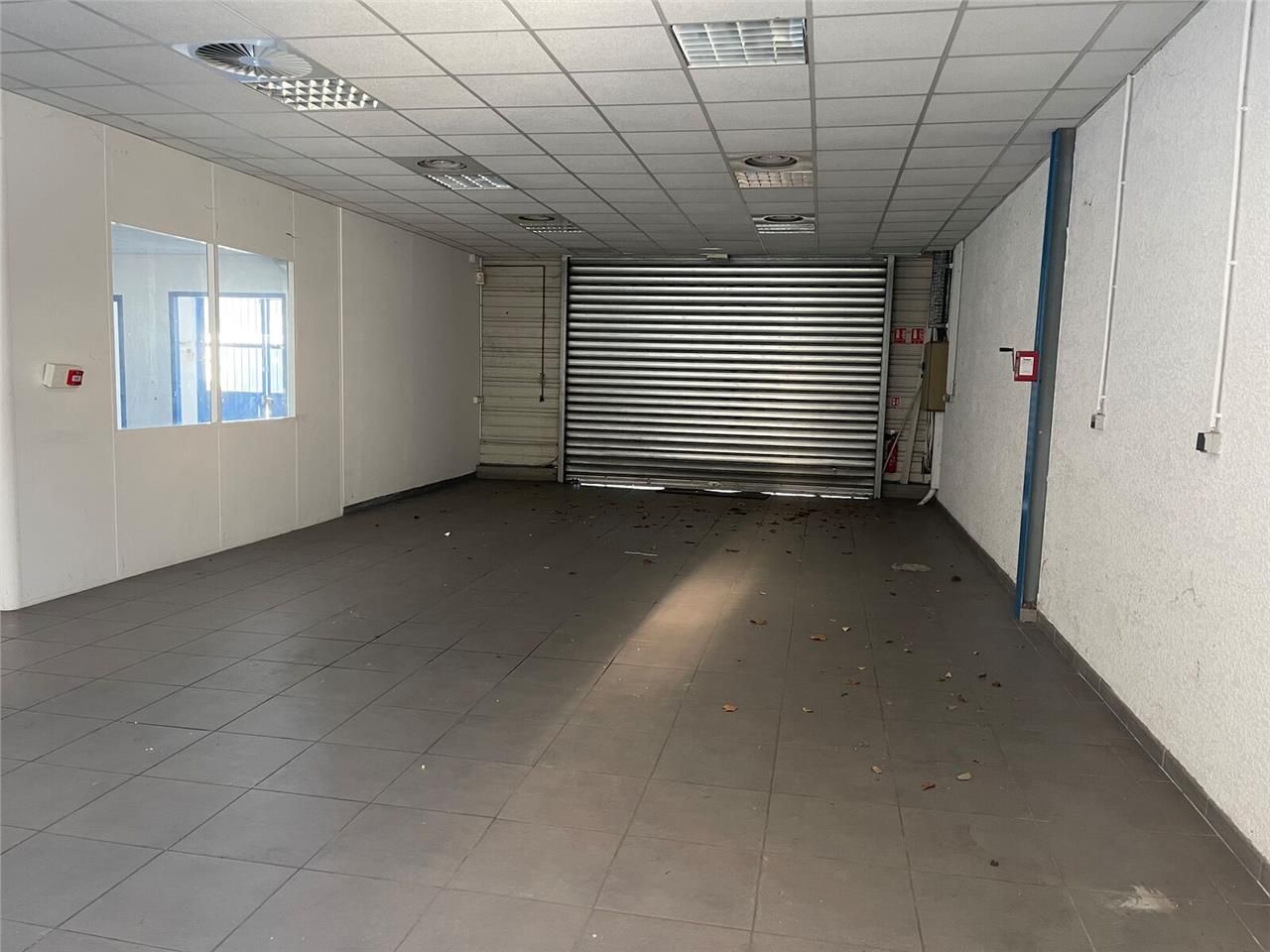 A louer Fréjorgues Ouest Bâtiment de 395 m² situé