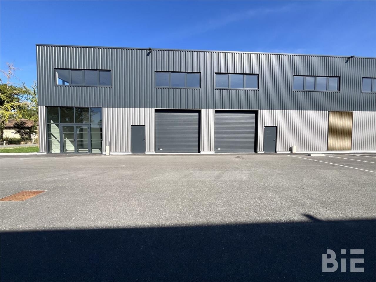 Nous vous proposons ce parc d'activité sur la com