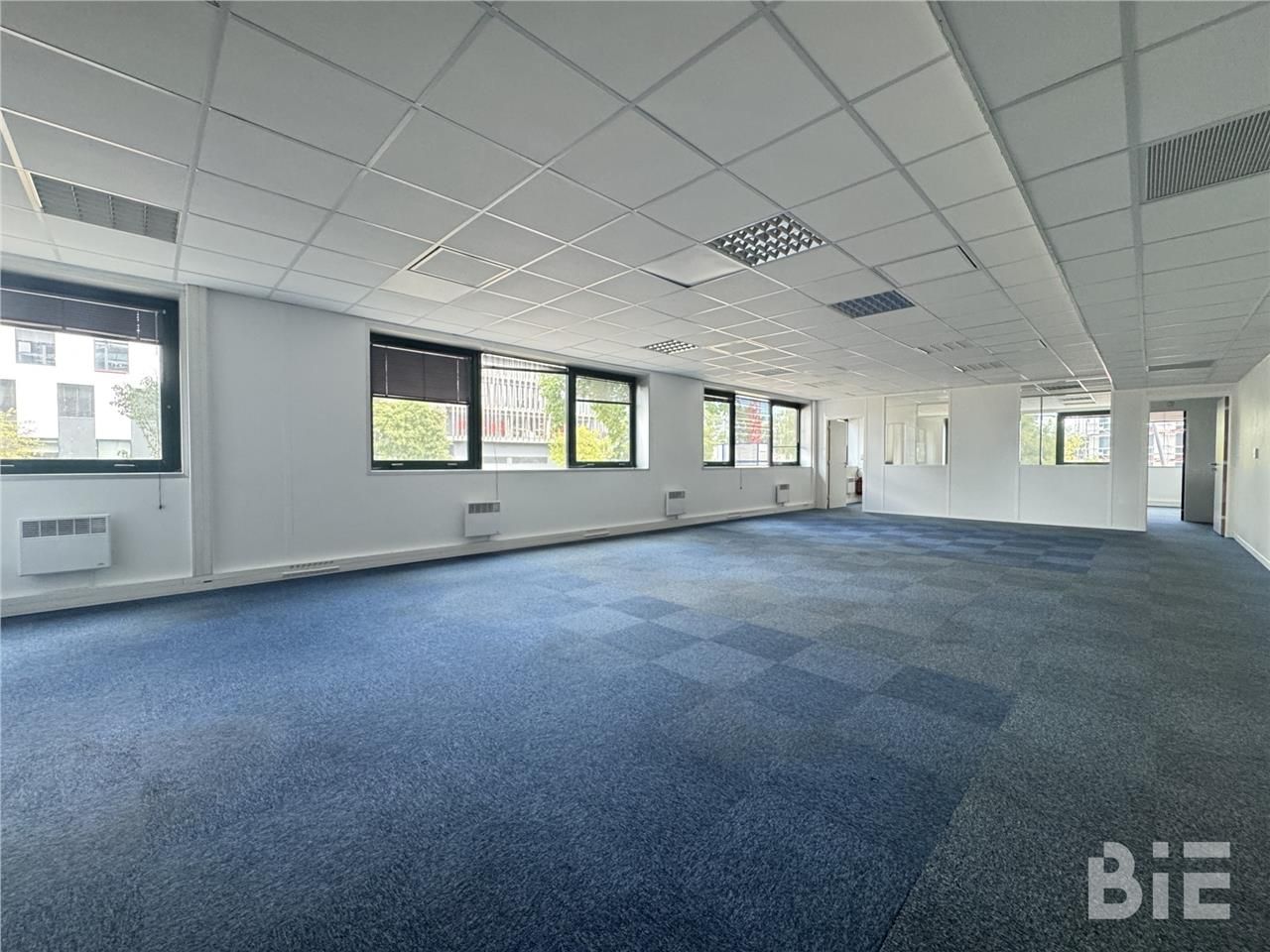 BRUGES : Au coeur du pôle tertiaire de Bordeaux L