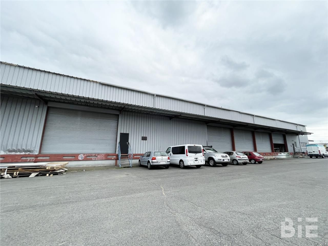 Nous vous proposons ce bâtiment bénéficiant de po