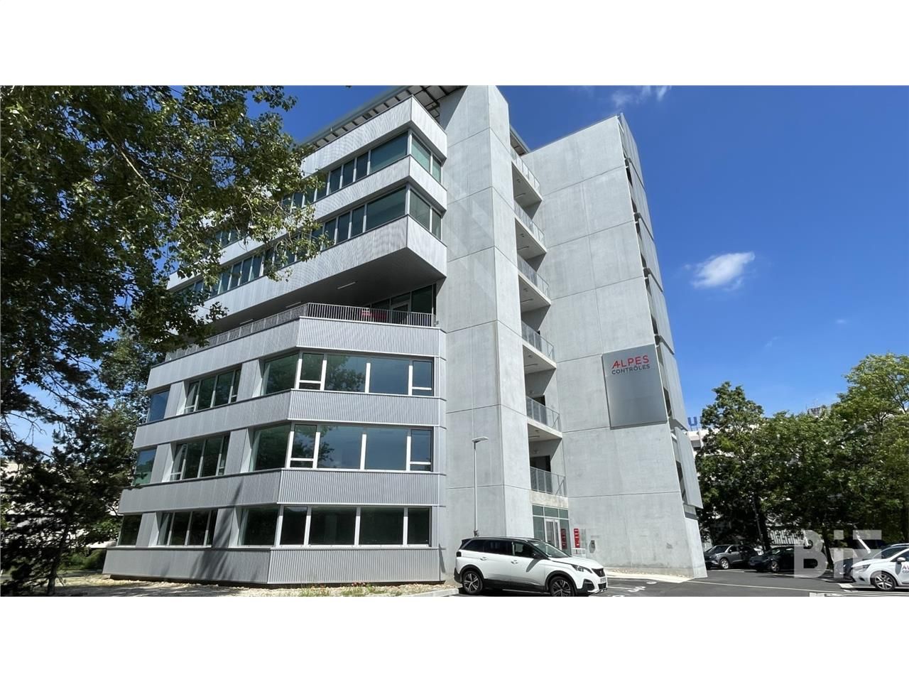 Premier bâtiment de Bordeaux lac ayant fait l'obj