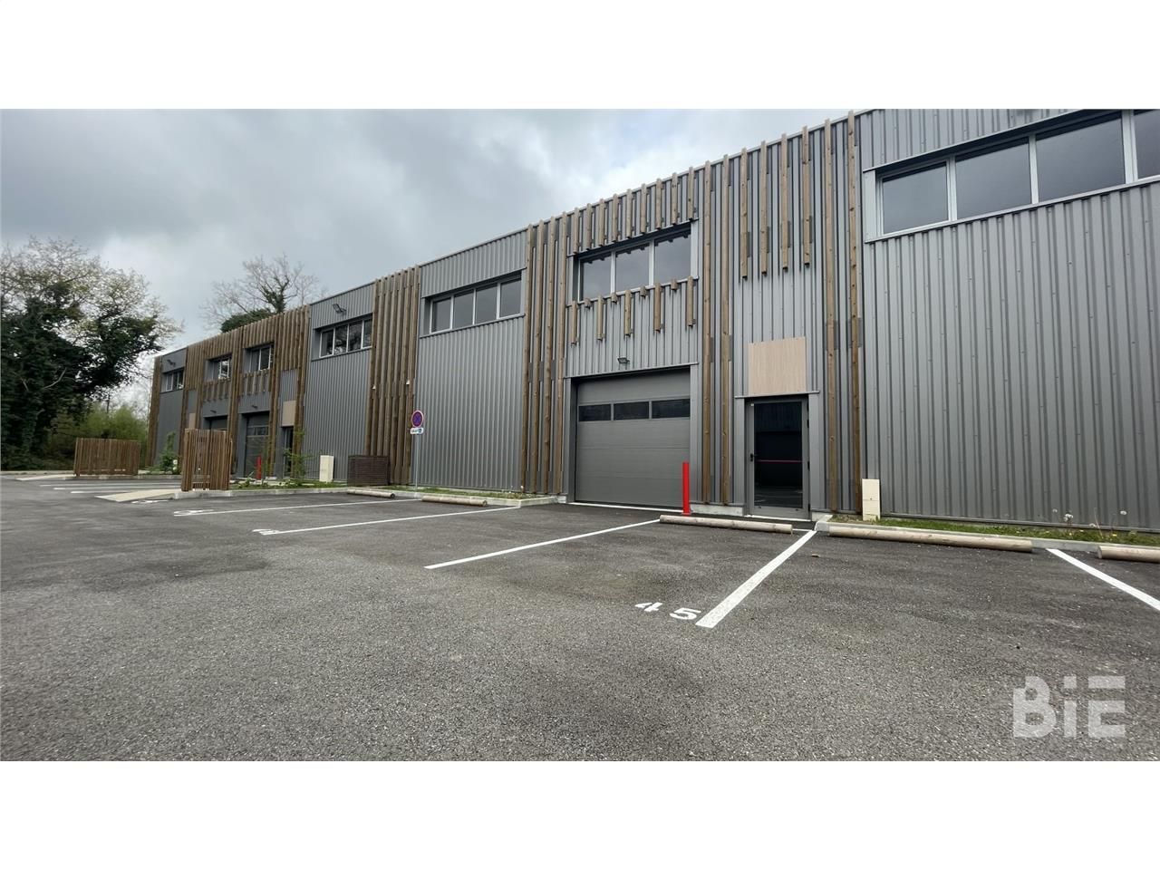 Nous vous proposons ce parc d'activité en Co-Excl