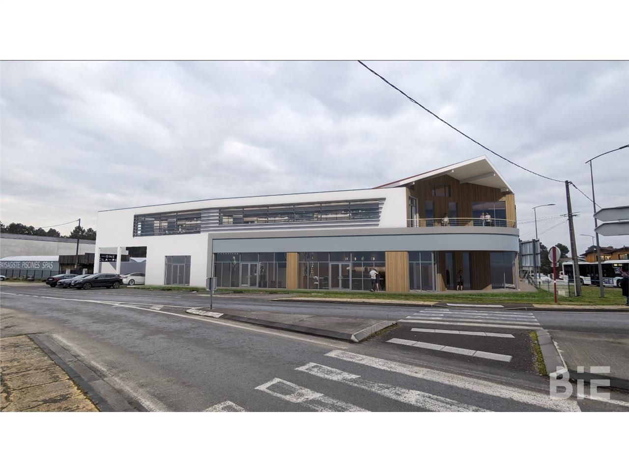 Nous vous proposons ce projet mixte situé au nive