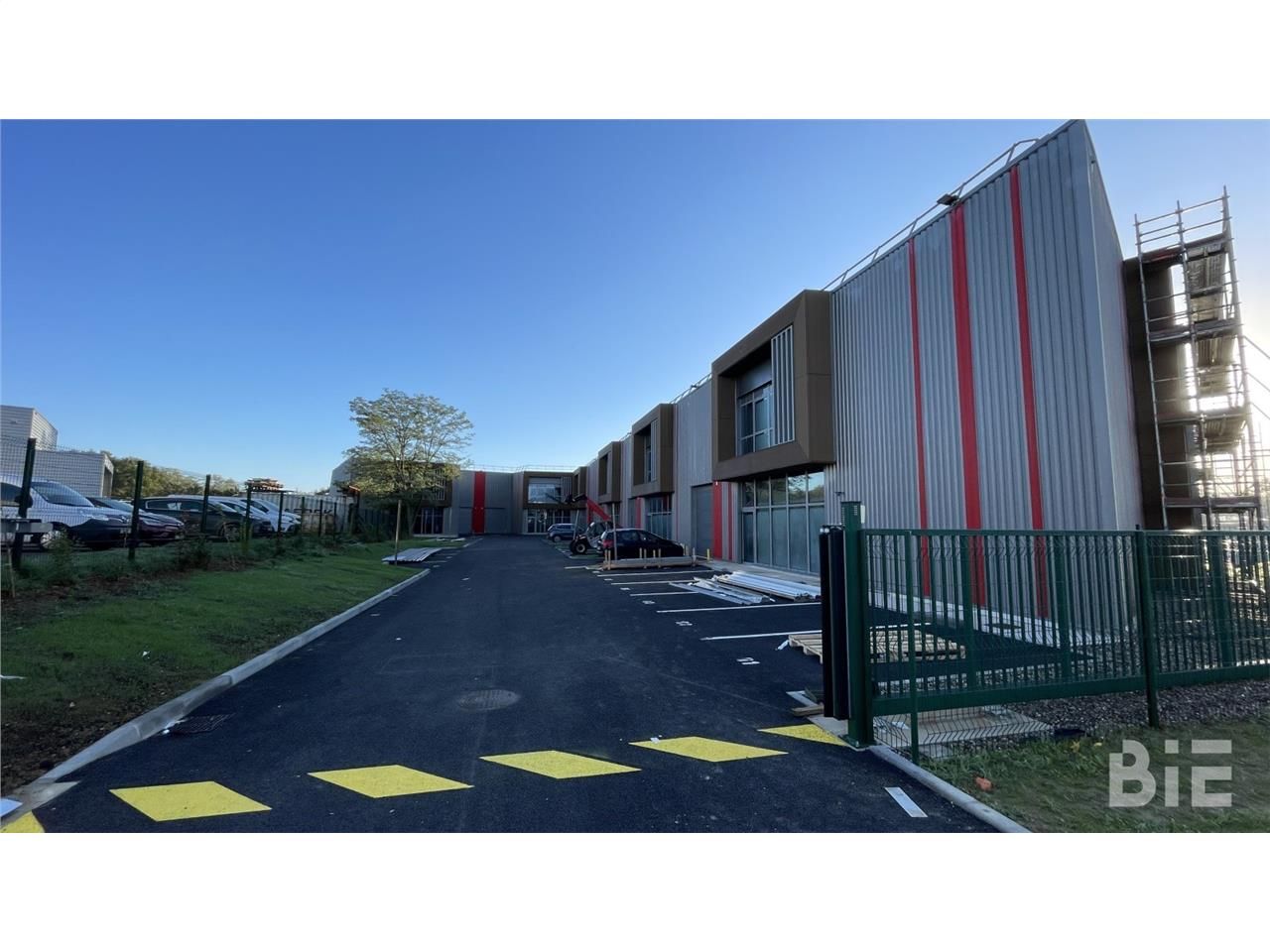 Bordeaux Immobilier Entreprises - Locaux d'activi