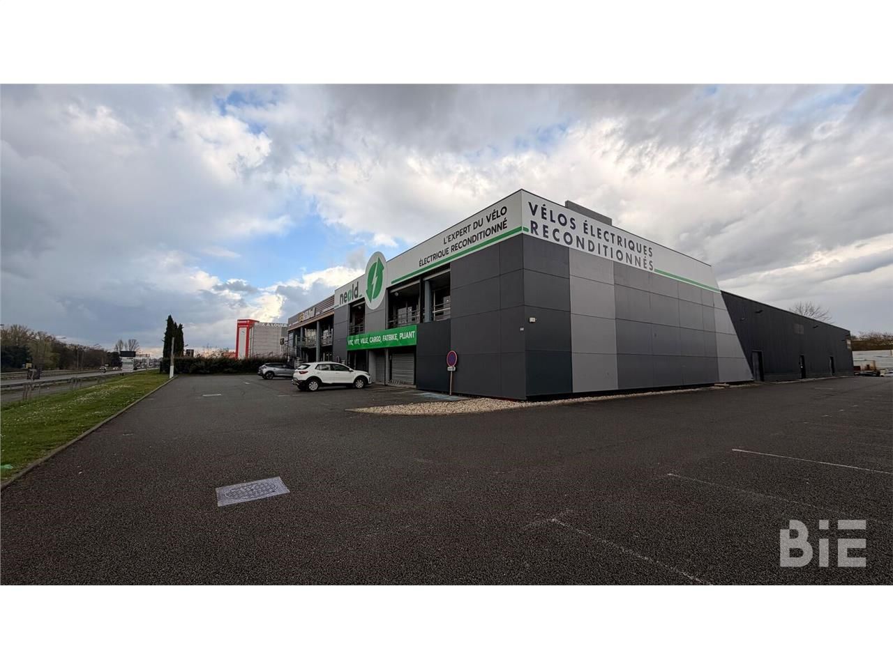 BORDEAUX IMMOBILIER ENTREPRISES propose à la loca