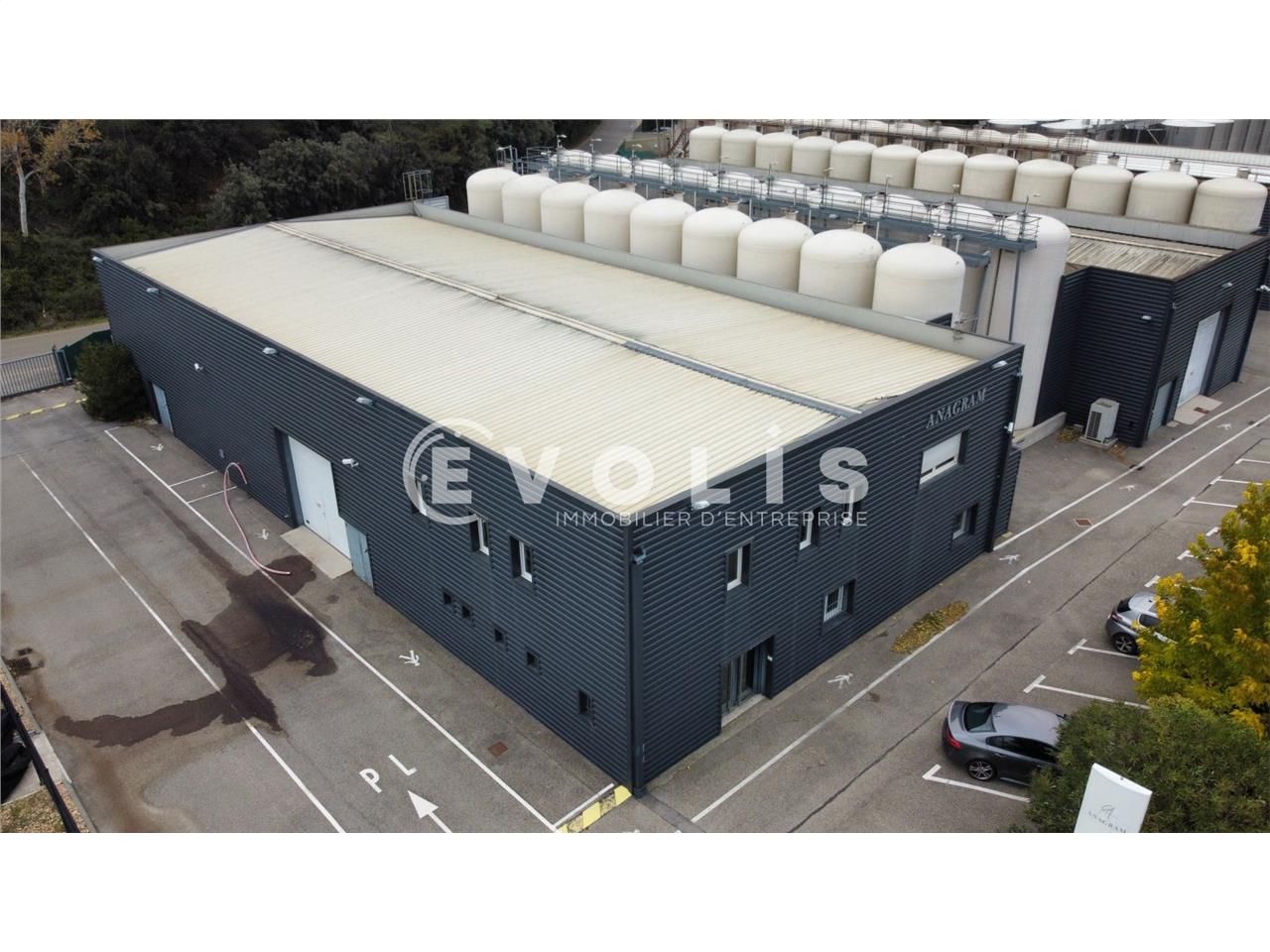 À la recherche de locaux d'activité à Piolenc ?  