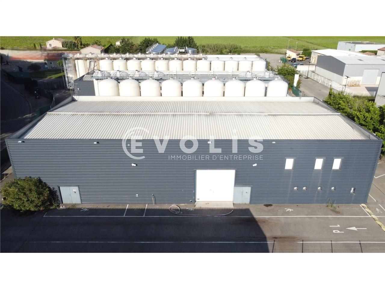 À la recherche de locaux d'activité à Piolenc ?  