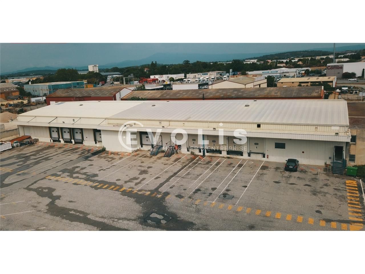 EVOLIS vous propose une offre de 2 446 m² non div